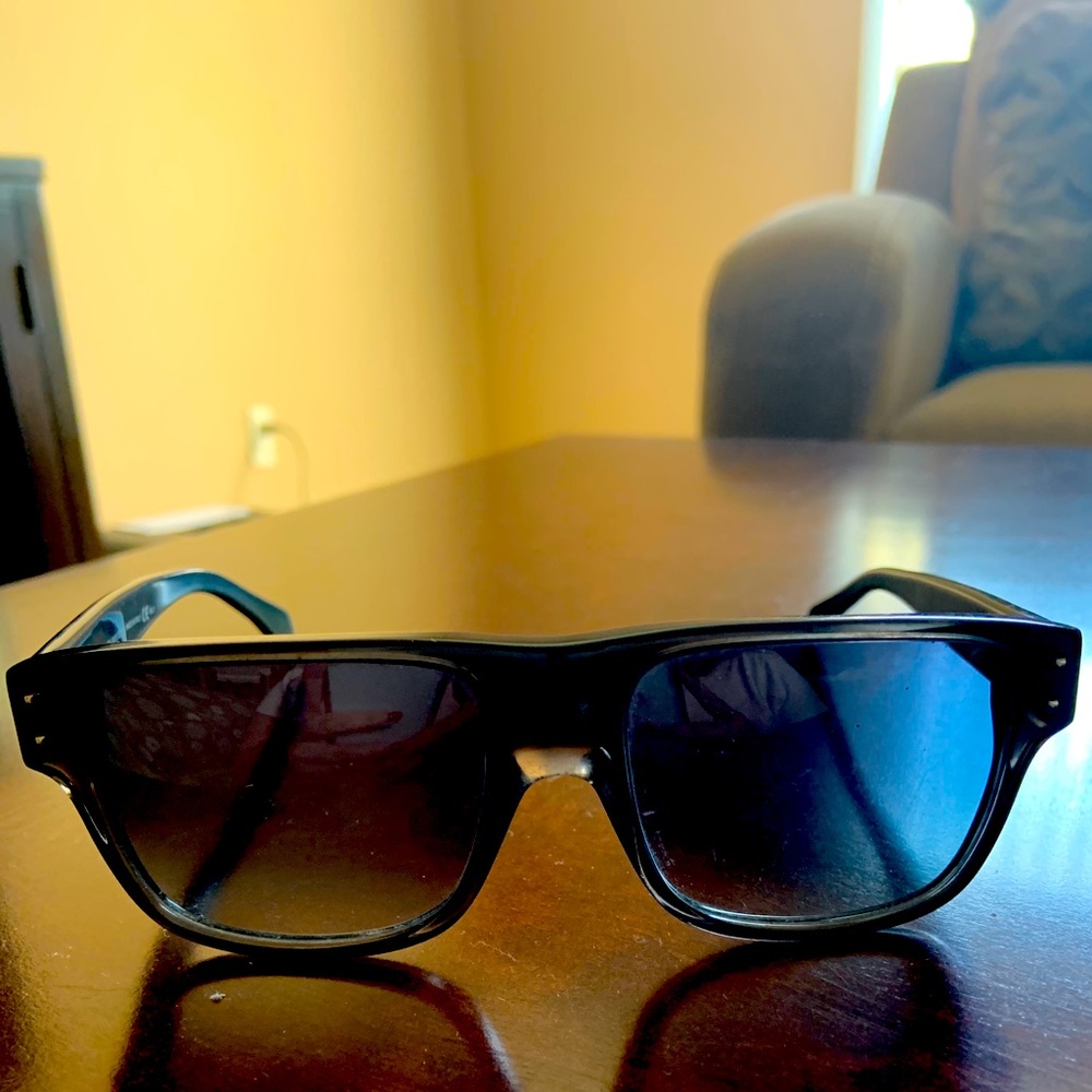 Men’s Alexander McQueen Skull Wayfarer Sunglasses